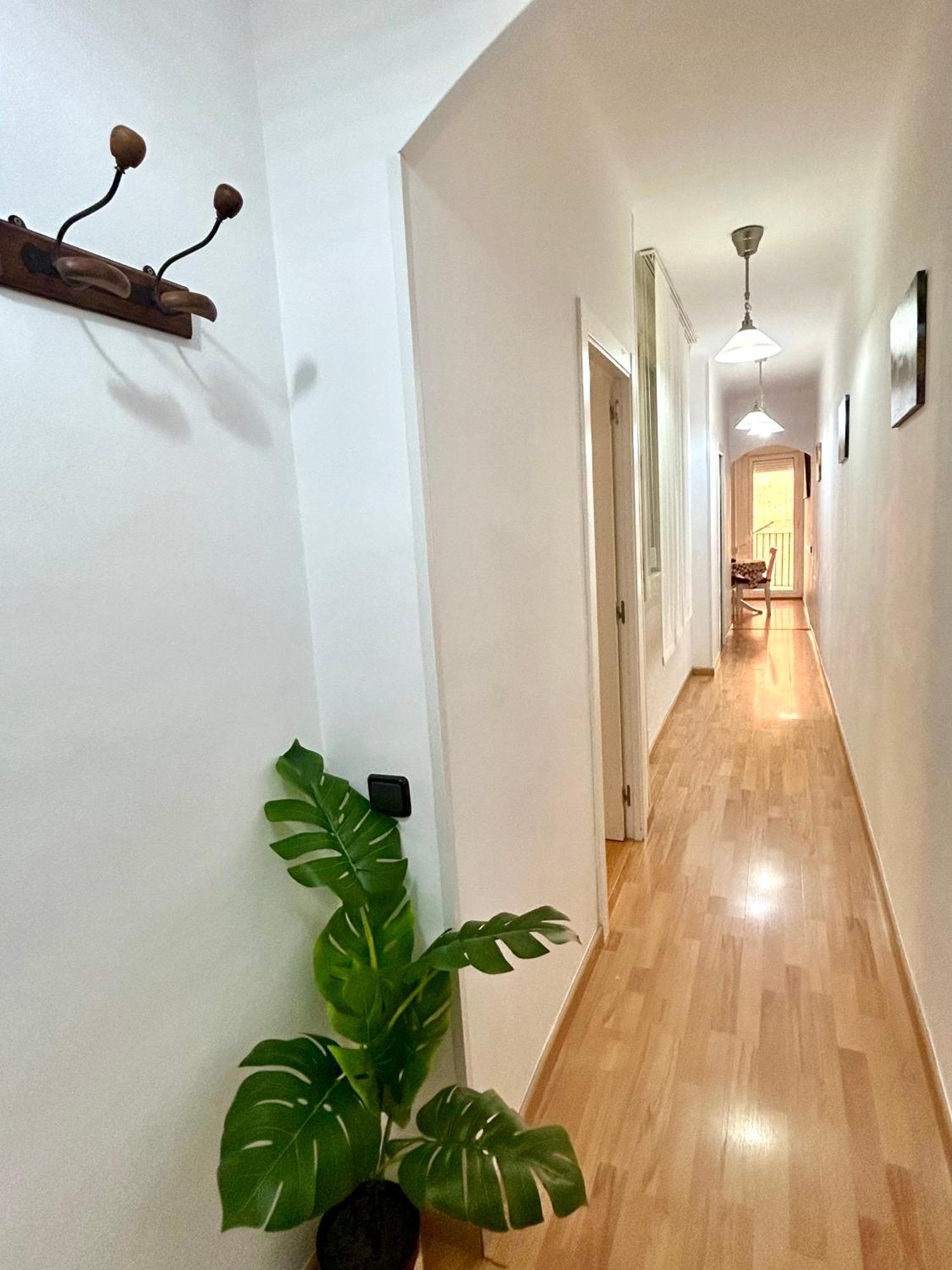 Apartment Carrer D'Olesa Barcelona Bagian luar foto