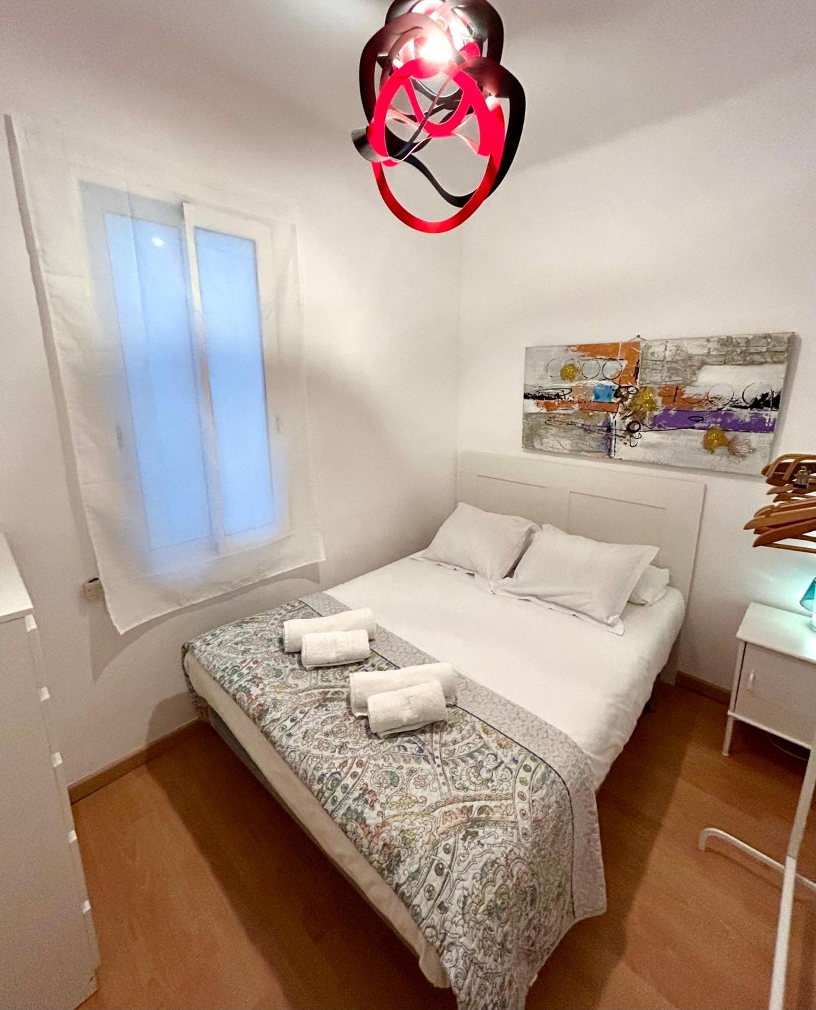 Apartment Carrer D'Olesa Barcelona Bagian luar foto